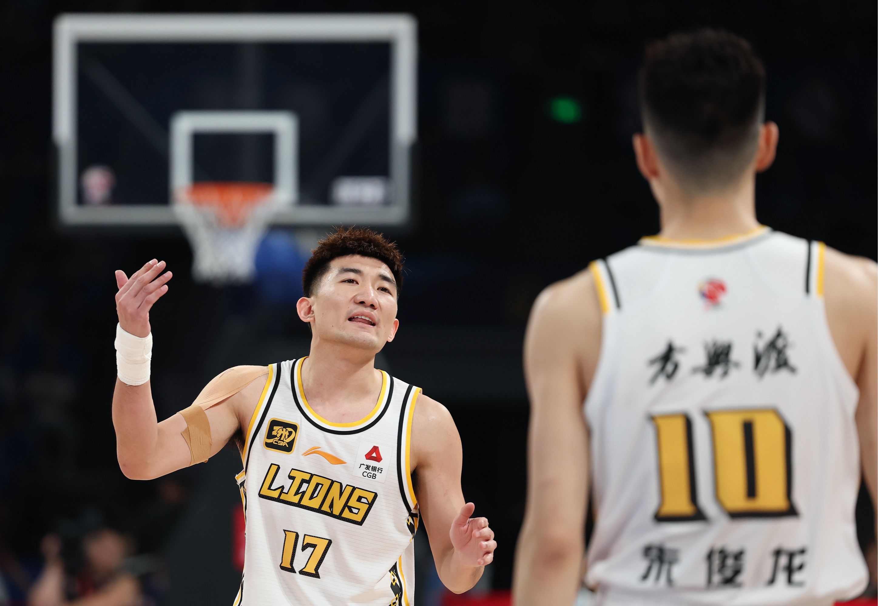 广厦男篮发布备战花絮；赛后篮板制胜；NBA季后赛任务艰巨；医务组通报恢复的简单介绍米兰体育入口下载
