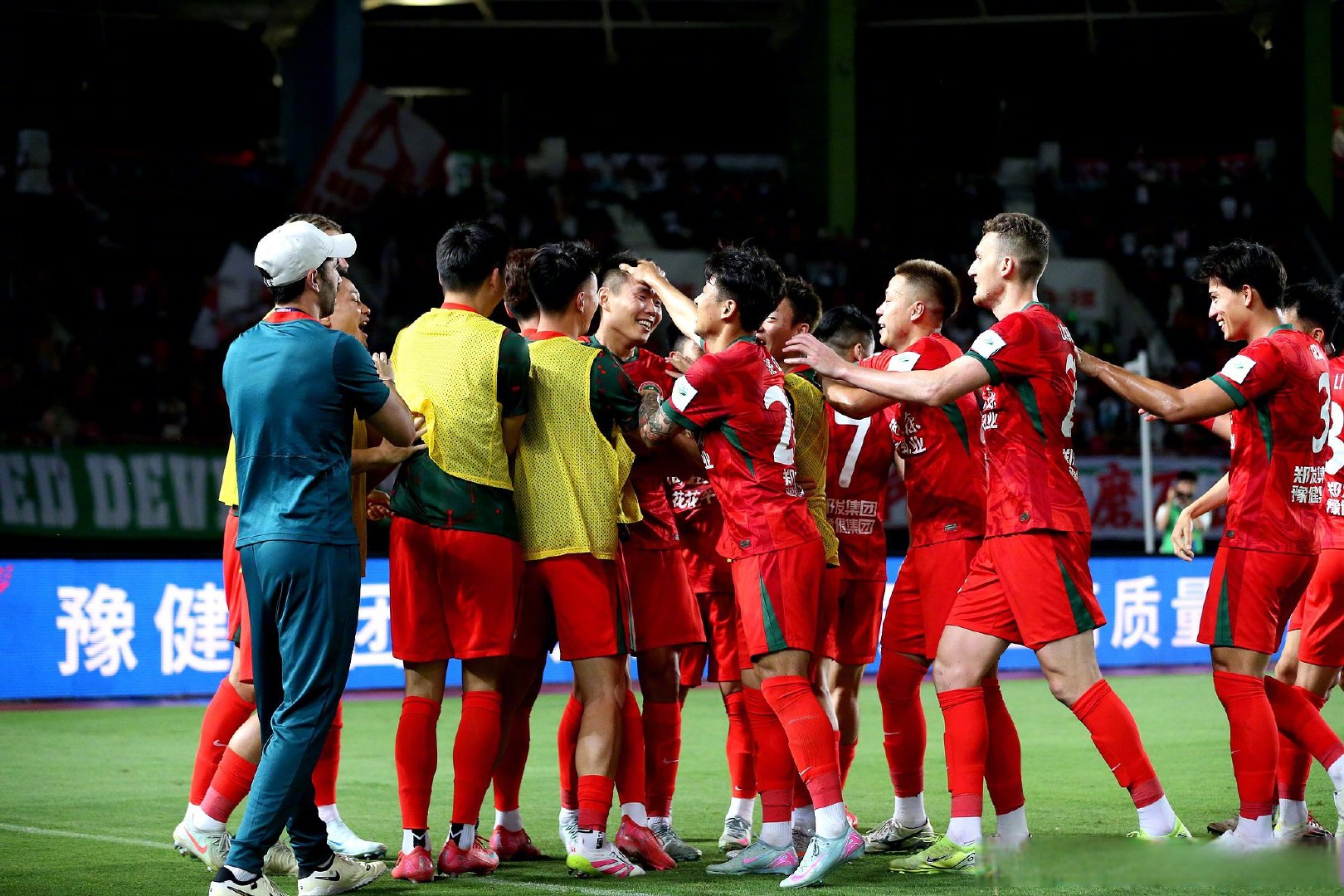 阿贾克斯迎足总杯关键赛，赛后遗憾出局，震撼外界，阵容厚度经受考验的简单介绍米兰app下载页