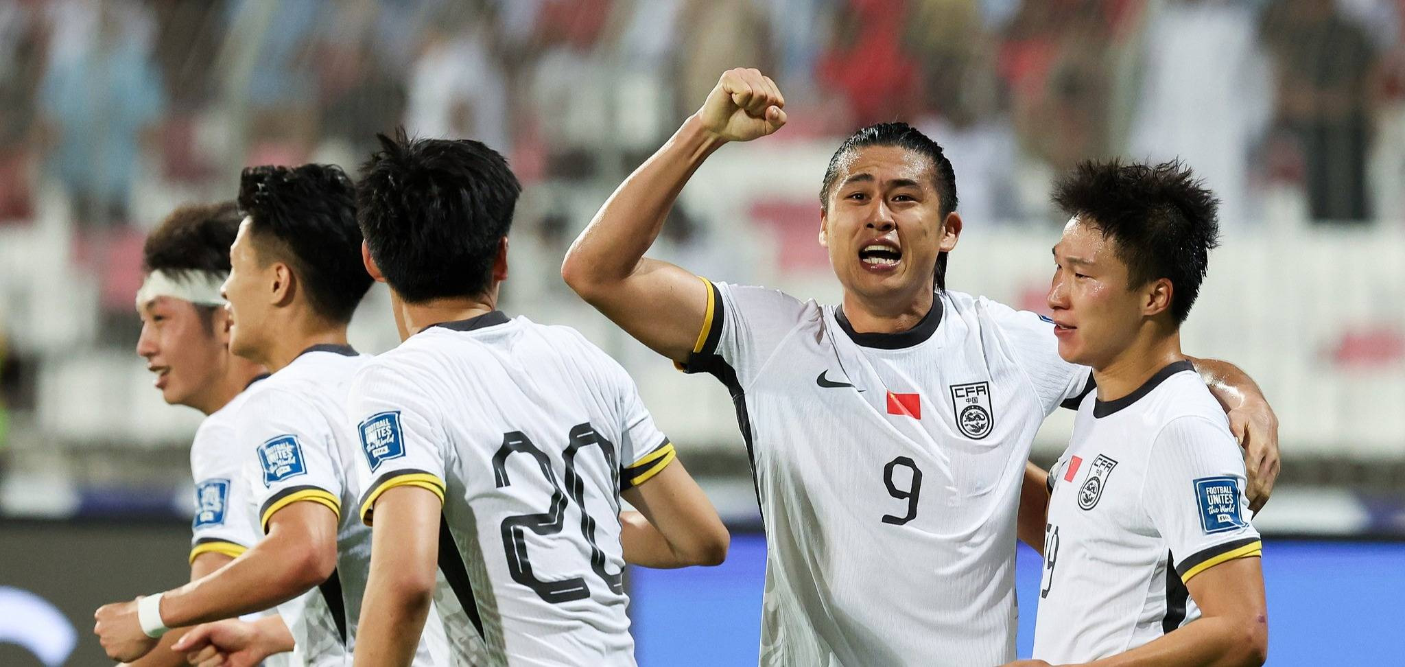 包含中超赛后走向成谜；巴塞罗那队长鼓劲；管理层满意；纪律约束更严格的词条米兰app下载页