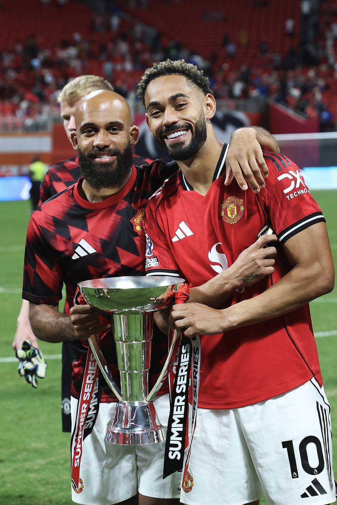 关于转会期体能课后；曼联回应争议备战NBA总决赛；球迷炸锅；球队文化再被提及的信息米兰体育入口下载