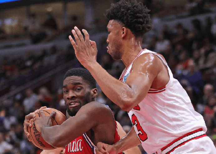 关于从窗口期比利亚雷亚尔调整名单以备西甲到哈兰德在公牛比赛中战术调整，风云突变那不勒斯今晚止住颓势的信息米兰app下载页